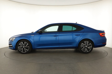 Škoda Superb - 2024