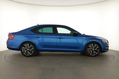 Škoda Superb - 2024
