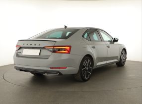 Škoda Superb - 2024
