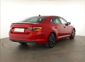 Škoda Superb - 2024