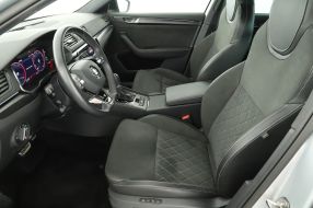 Škoda Superb - 2024
