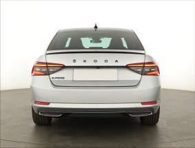 Škoda Superb - 2024