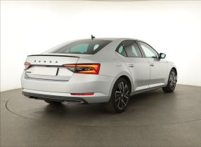 Škoda Superb - 2024