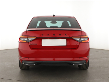 Škoda Superb - 2024