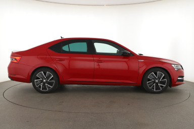 Škoda Superb - 2024