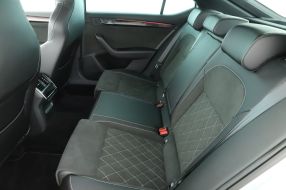 Škoda Superb - 2024