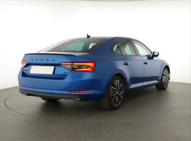 Škoda Superb - 2024