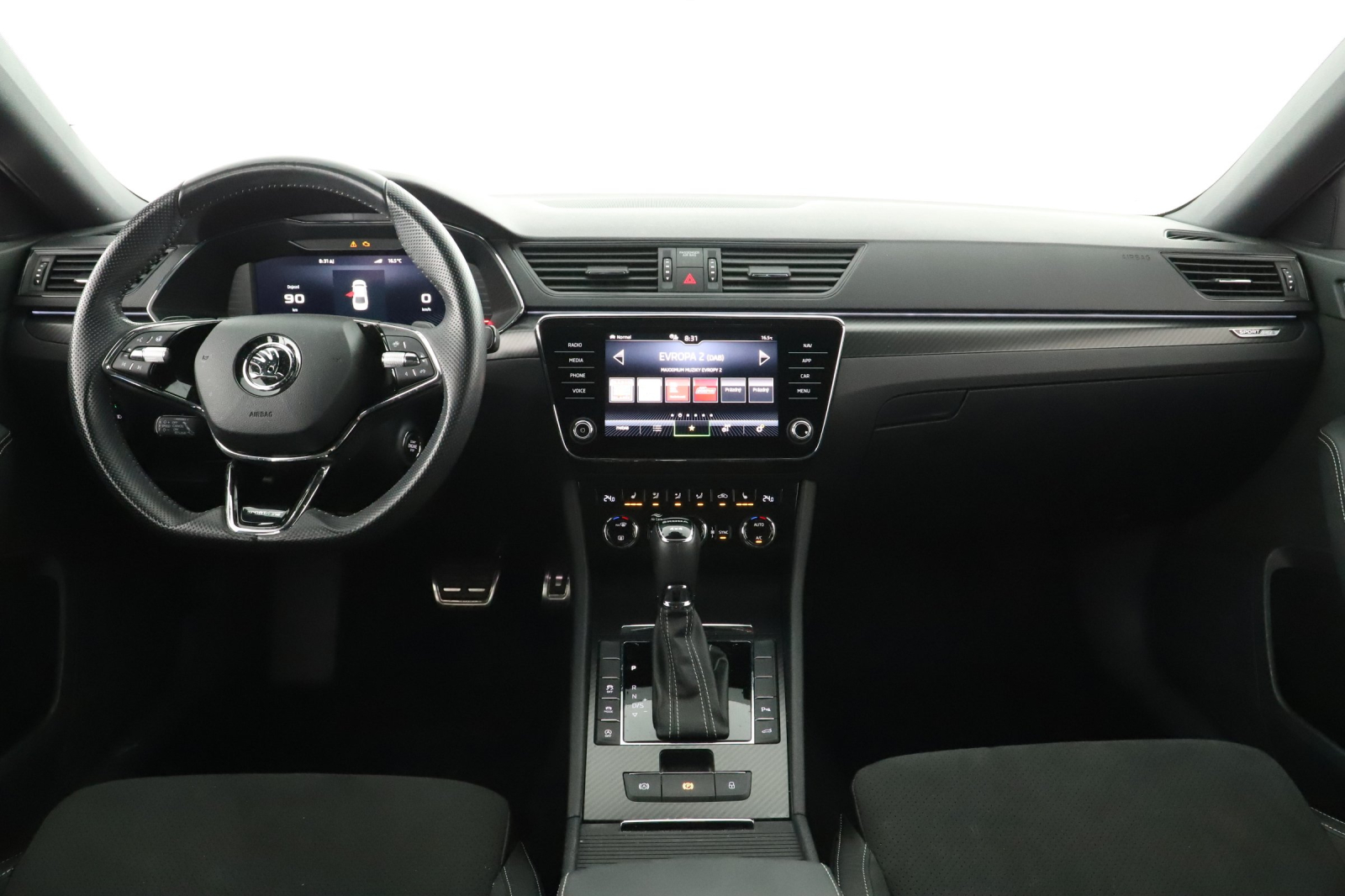 Škoda Superb - 2024
