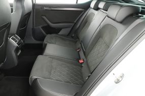 Škoda Superb - 2024