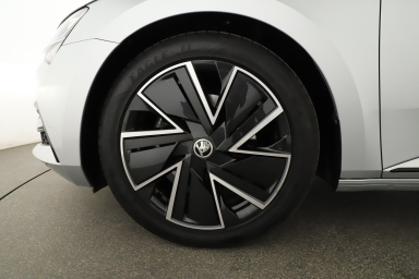 Škoda Superb - 2024