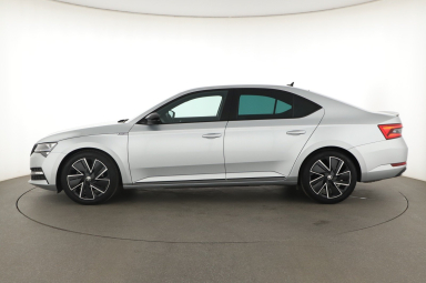 Škoda Superb - 2024