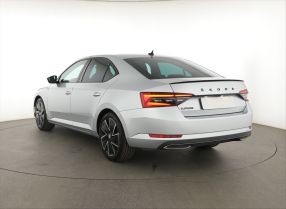 Skoda Superb - 2024