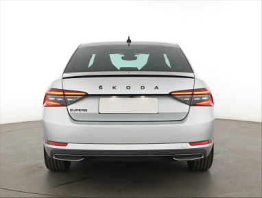 Škoda Superb - 2024