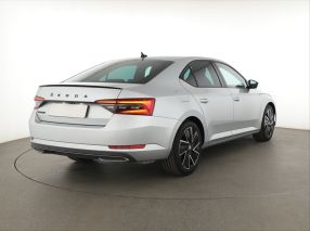 Škoda Superb - 2024