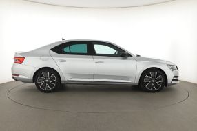 Škoda Superb - 2024