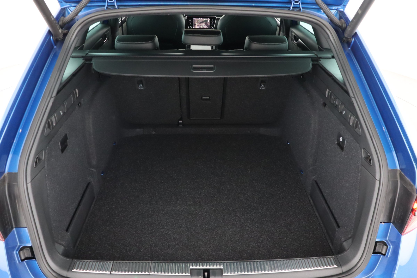 Škoda Superb - 2024