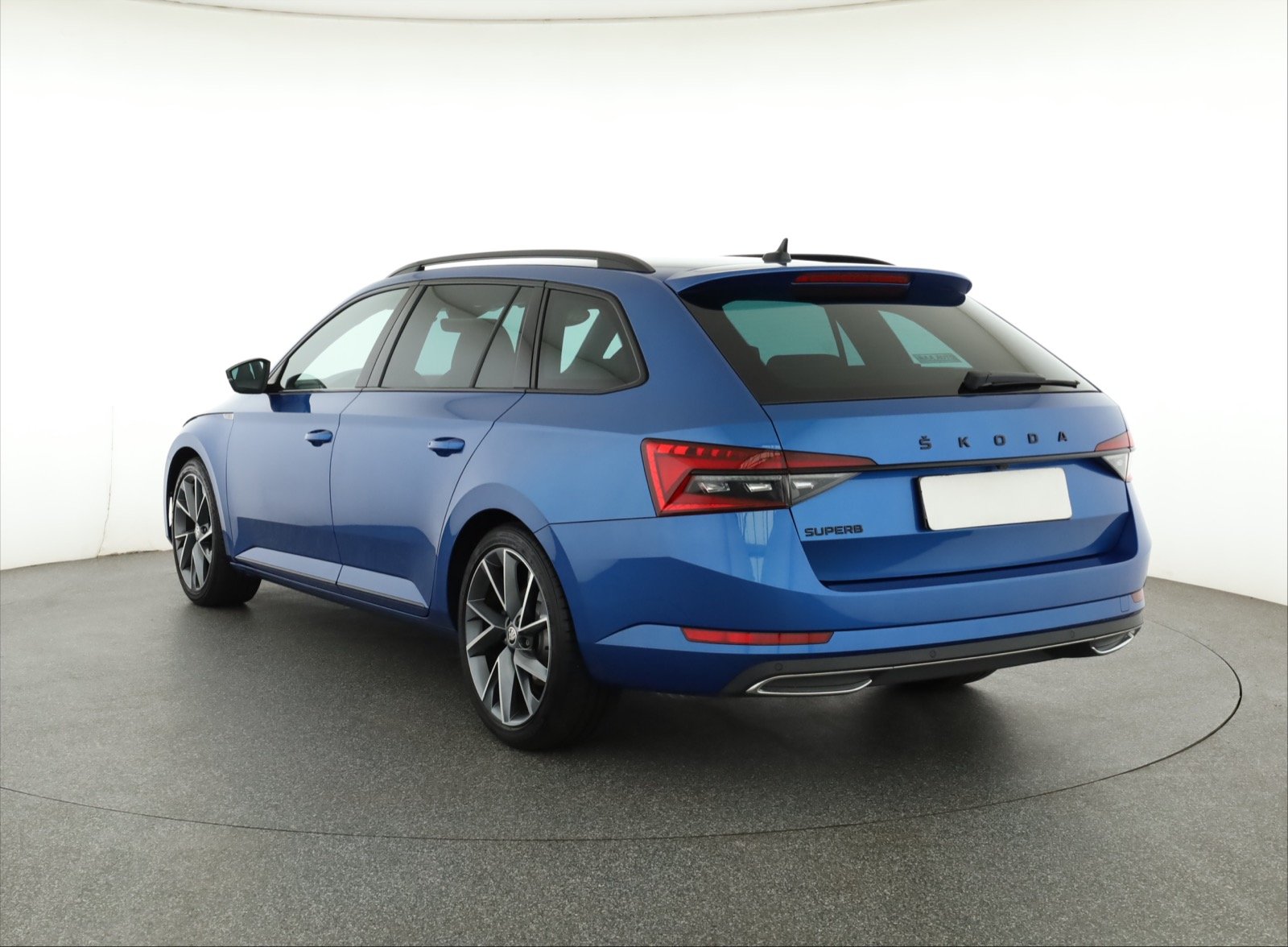 Škoda Superb - 2024