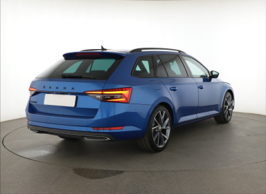 Škoda Superb - 2024