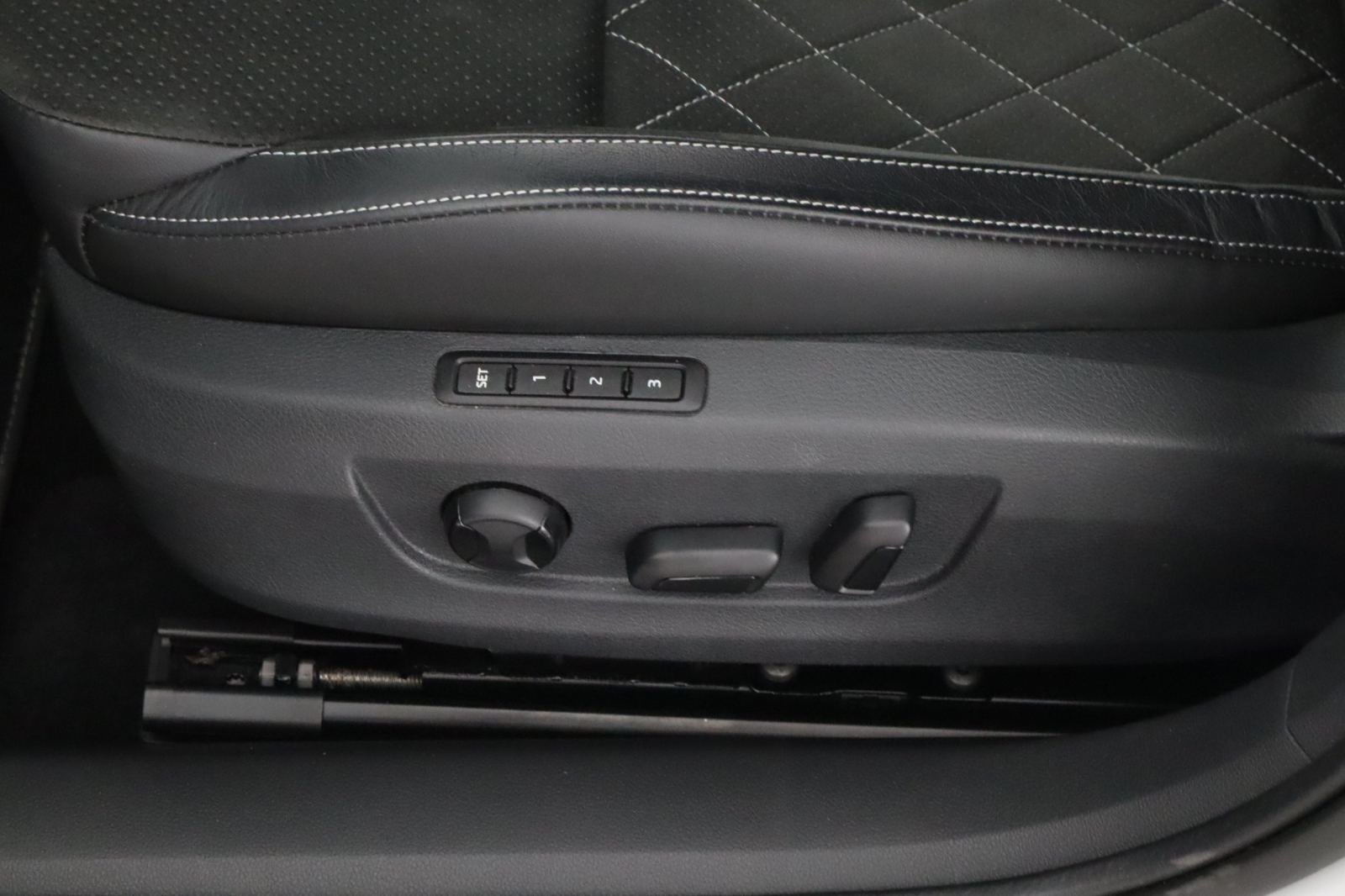 Škoda Superb - 2024