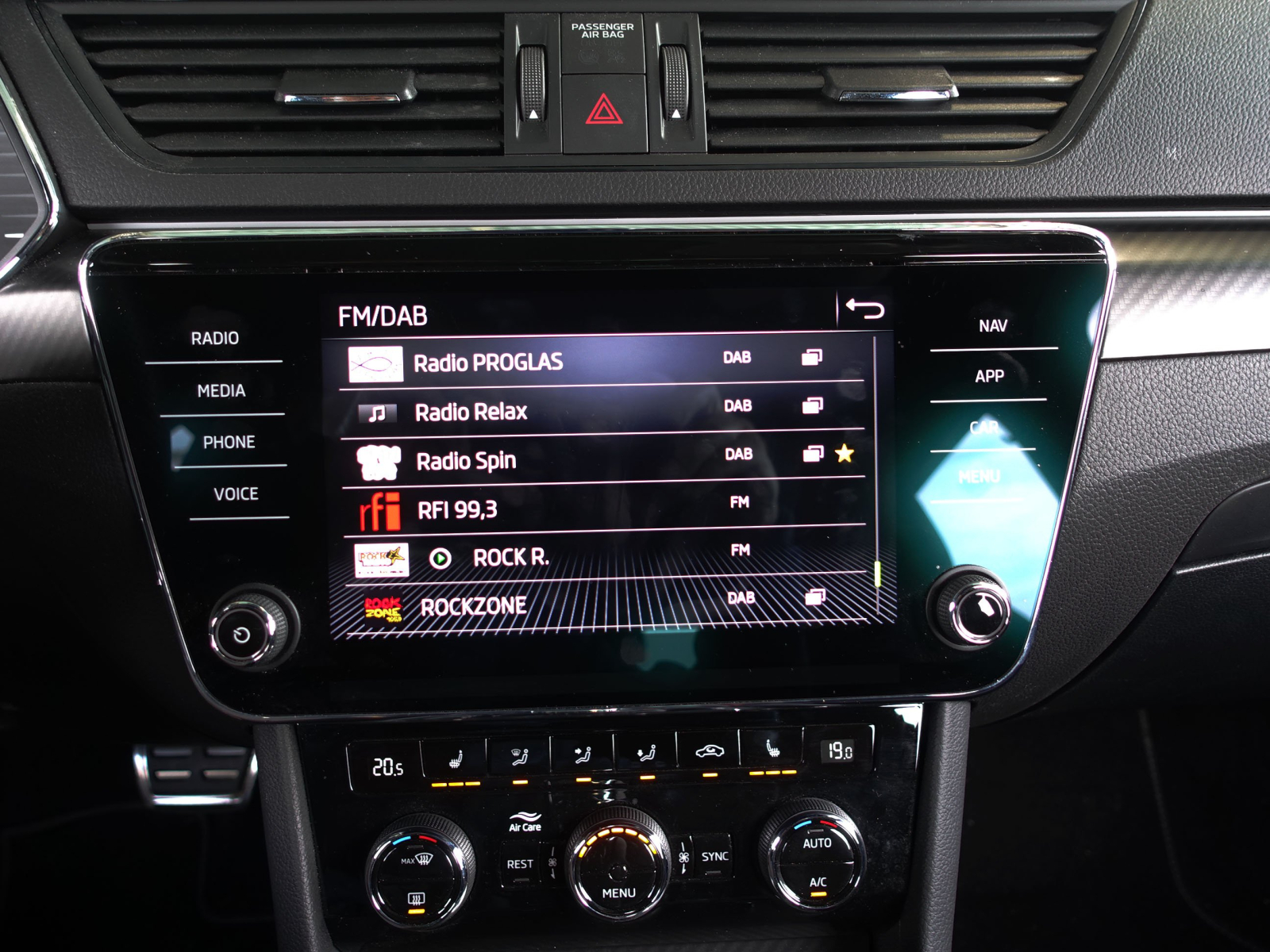 Škoda Superb - 2024