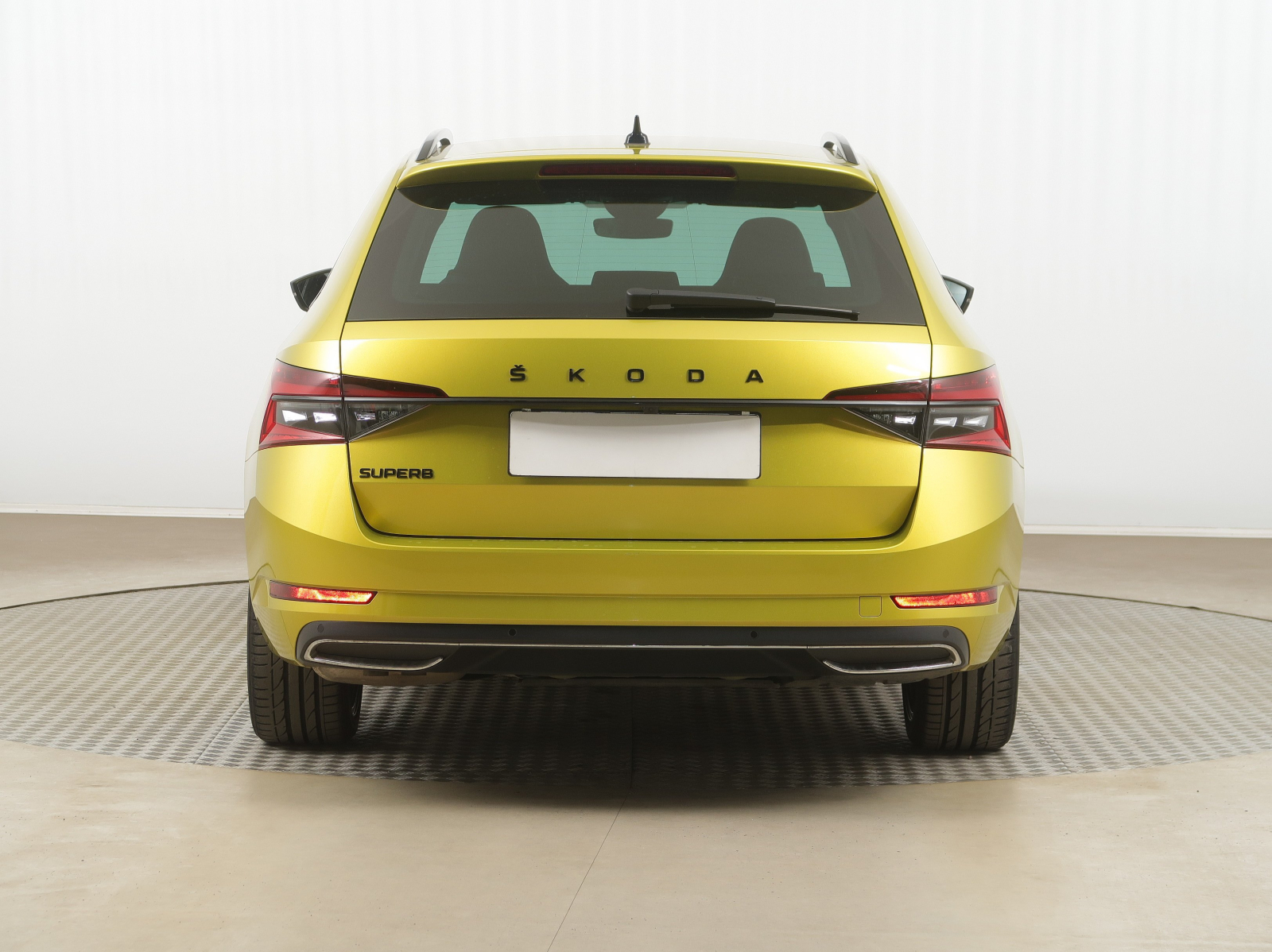 Škoda Superb - 2024