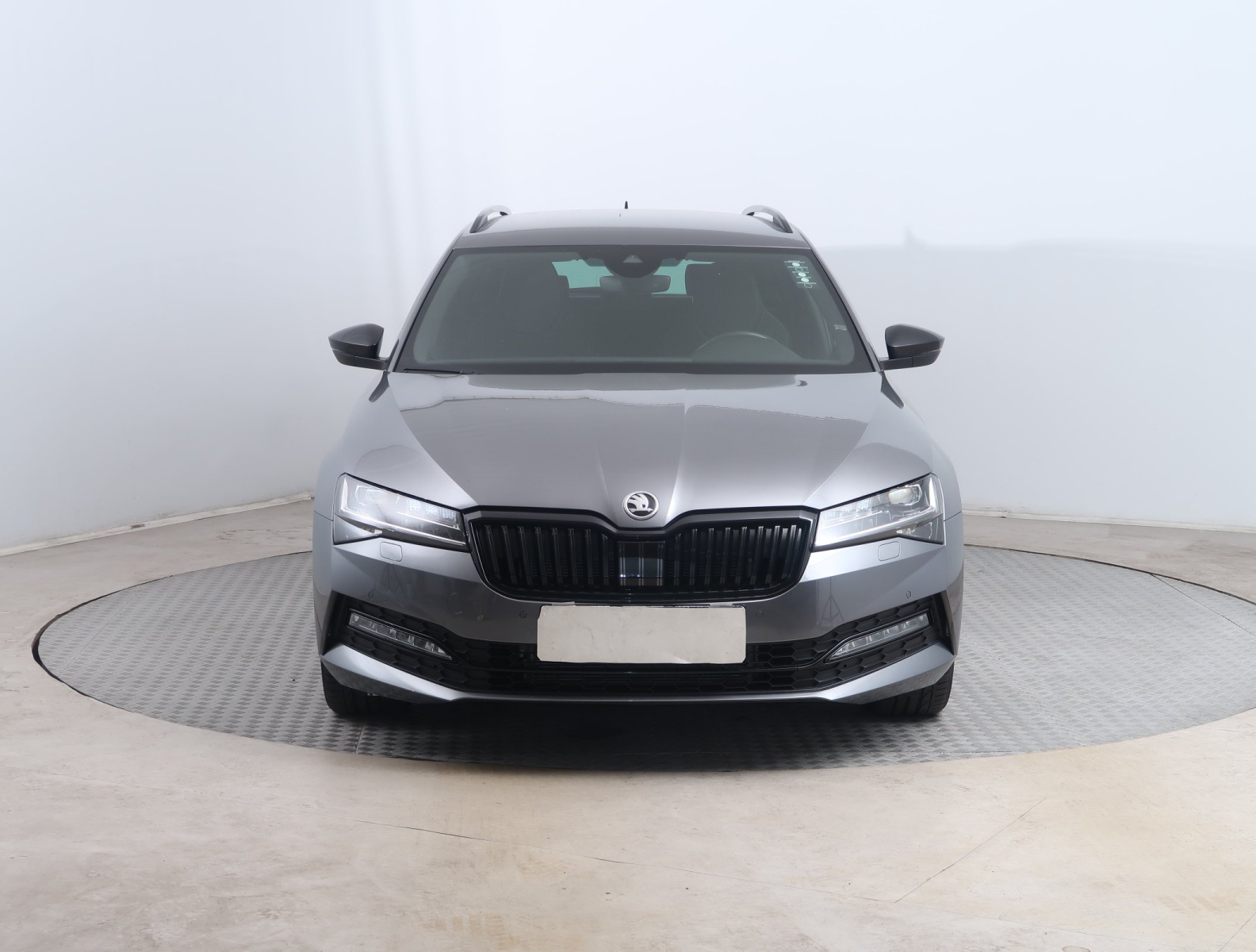 Škoda Superb - 2024