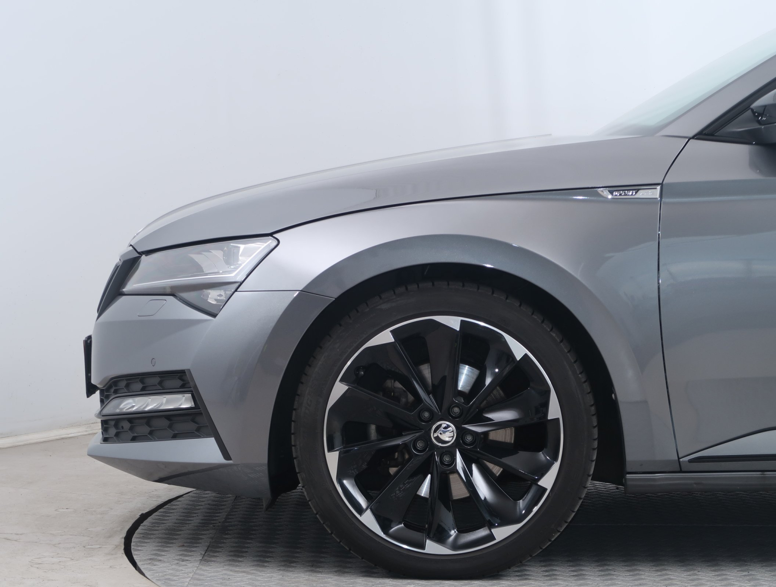 Škoda Superb - 2024