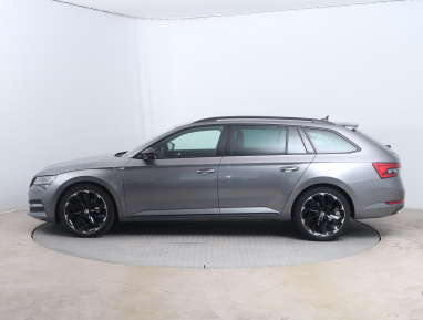 Škoda Superb - 2024