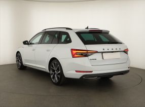 Škoda Superb - 2024