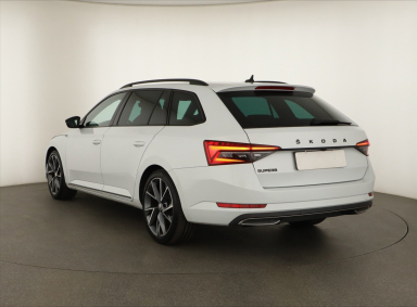 Škoda Superb - 2024