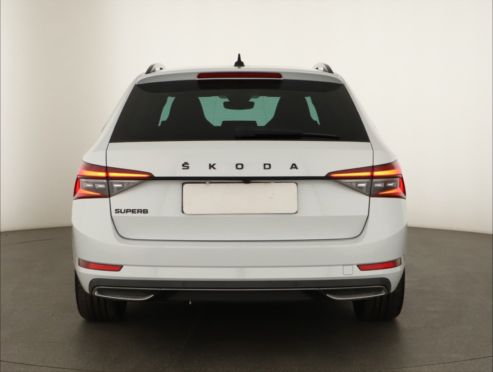 Škoda Superb - 2024