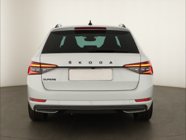 Škoda Superb - 2024