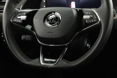 Škoda Superb - 2024