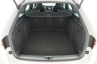 Škoda Superb - 2024