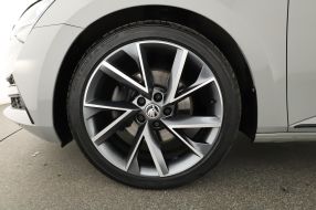 Škoda Superb - 2024
