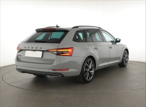 Škoda Superb - 2024