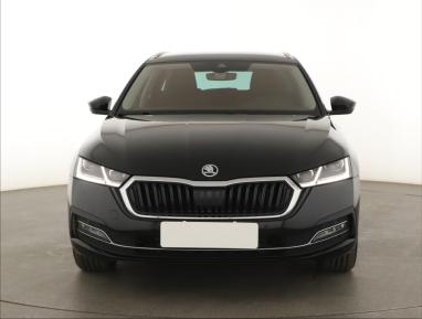 Škoda Octavia - 2023