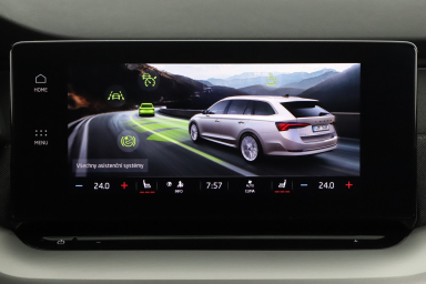 Škoda Octavia - 2023