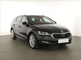 Škoda Octavia - 2023
