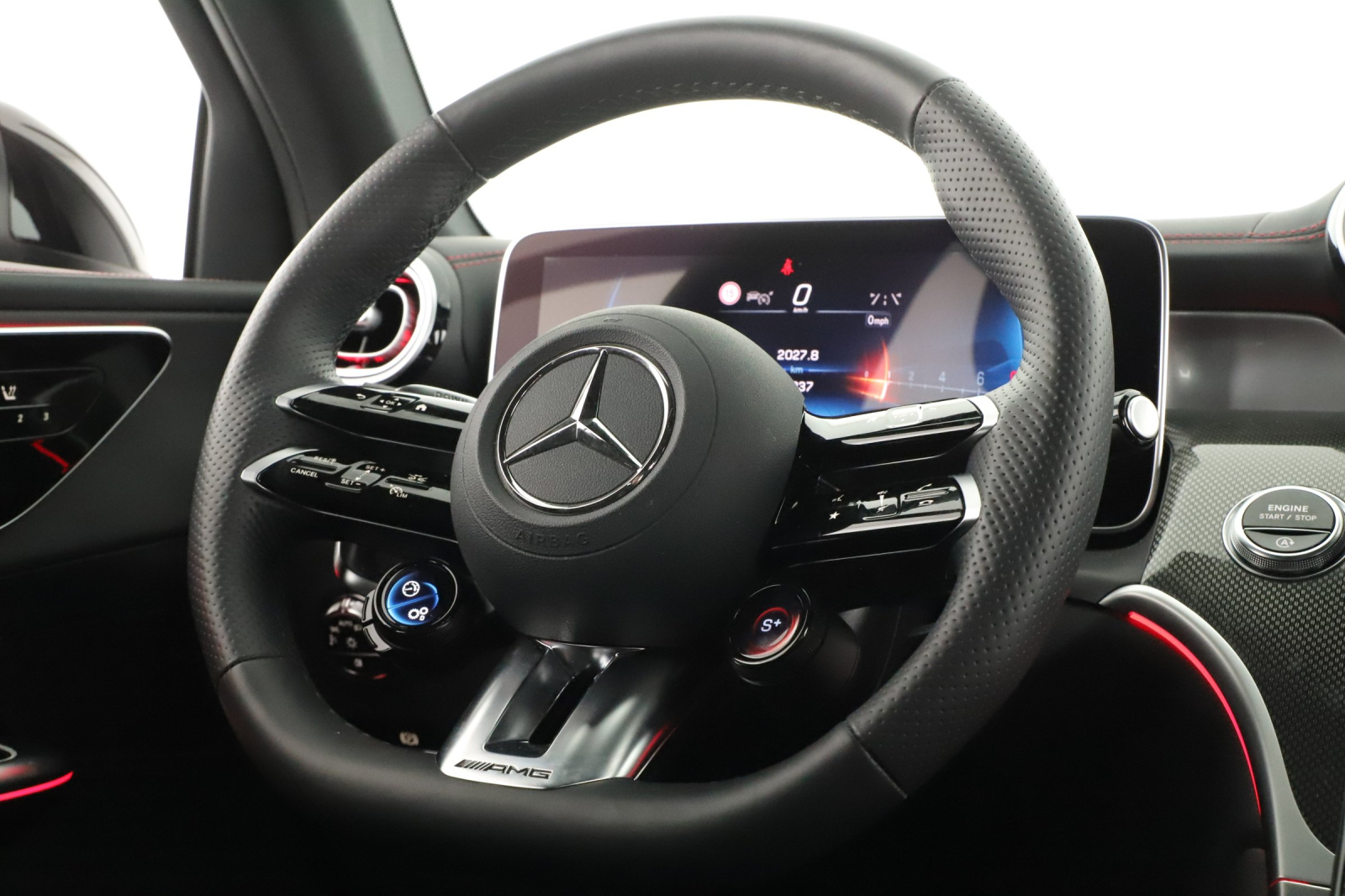 Mercedes-Benz GLC - 2024
