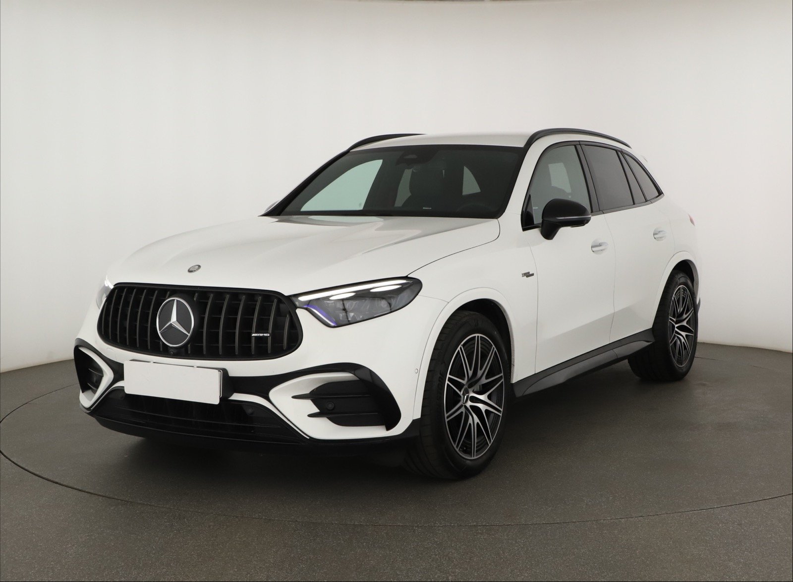 Mercedes-Benz GLC - 2024
