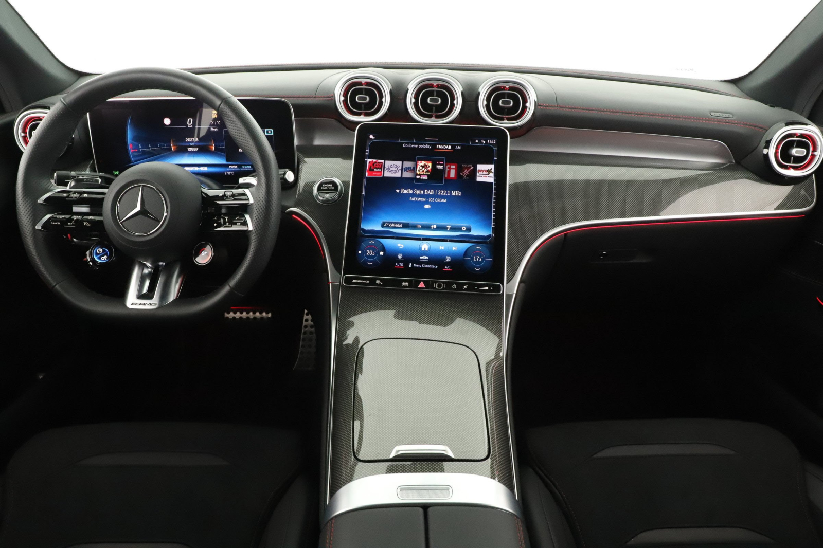 Mercedes-Benz GLC - 2024