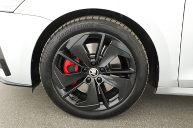 Škoda Octavia - 2023