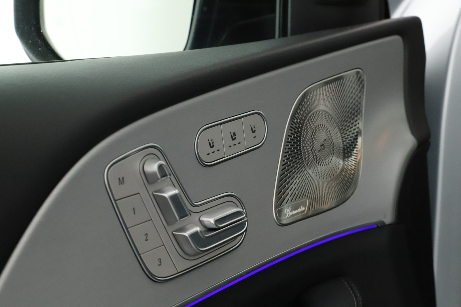 Mercedes-Benz GLS - 2024