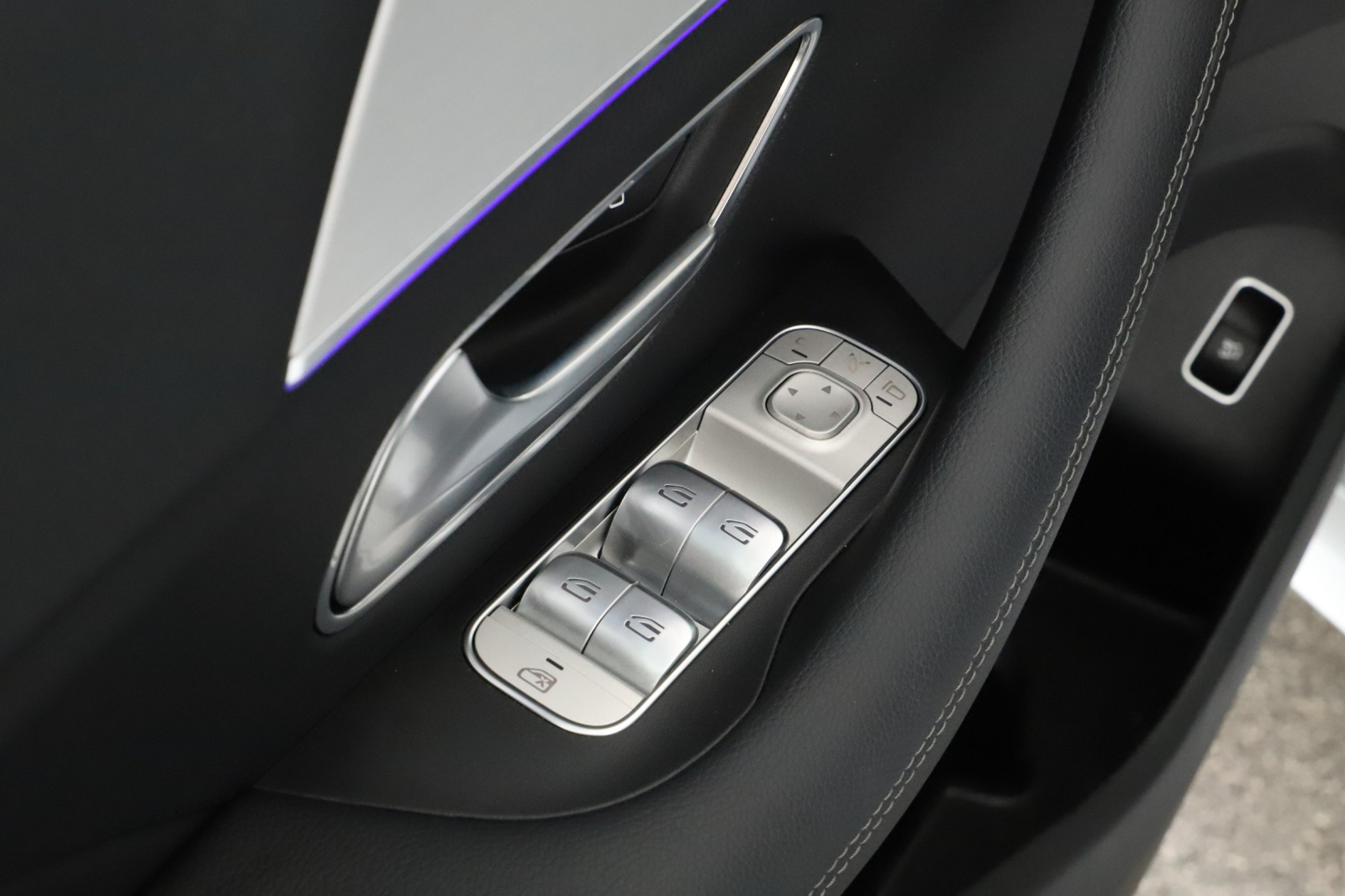 Mercedes-Benz GLS - 2024