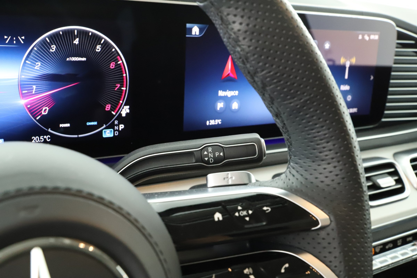 Mercedes-Benz GLS - 2024