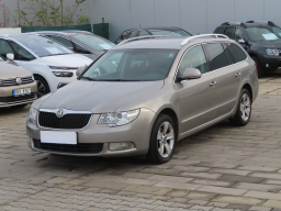 Škoda Superb 2010