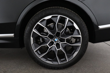 BMW X7 - 2024