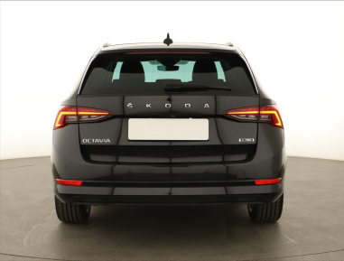 Škoda Octavia - 2024