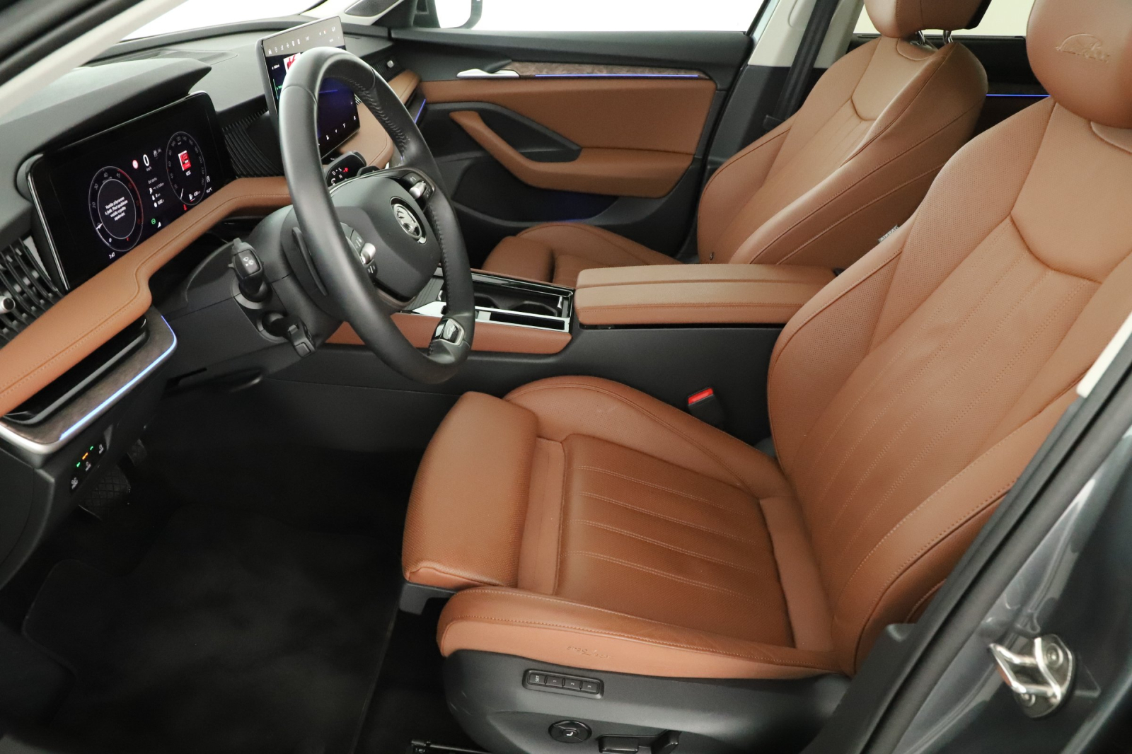 Škoda Superb - 2024